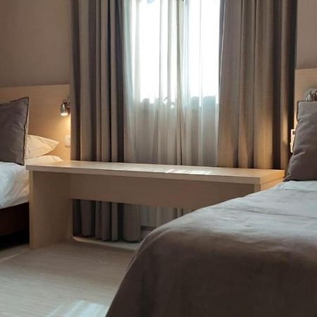 Fuente Mayor Hotel Centro เมนโดซา ภายนอก รูปภาพ